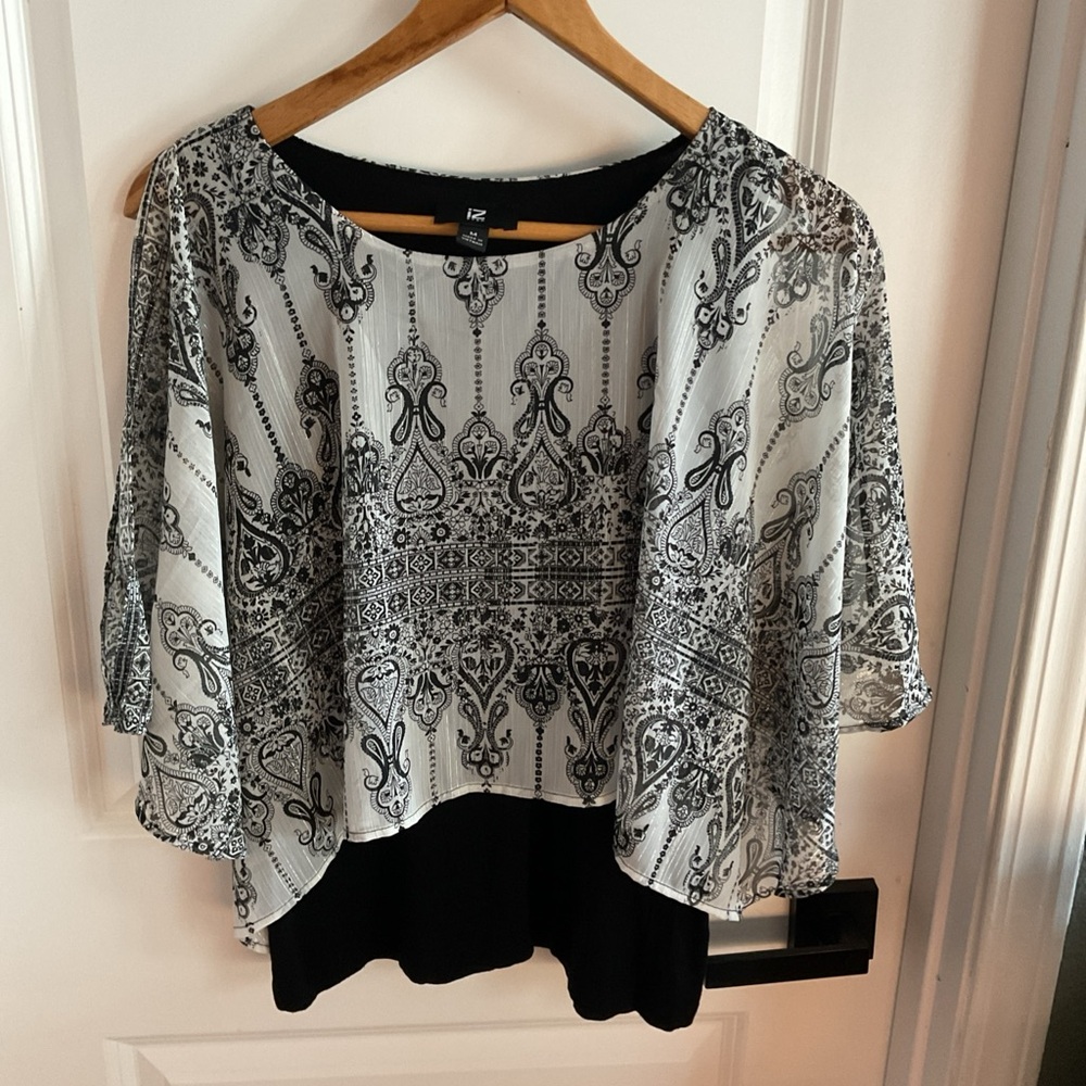 Iz Byer - Black and White Patterned Layered Top - Ladies Size Medium